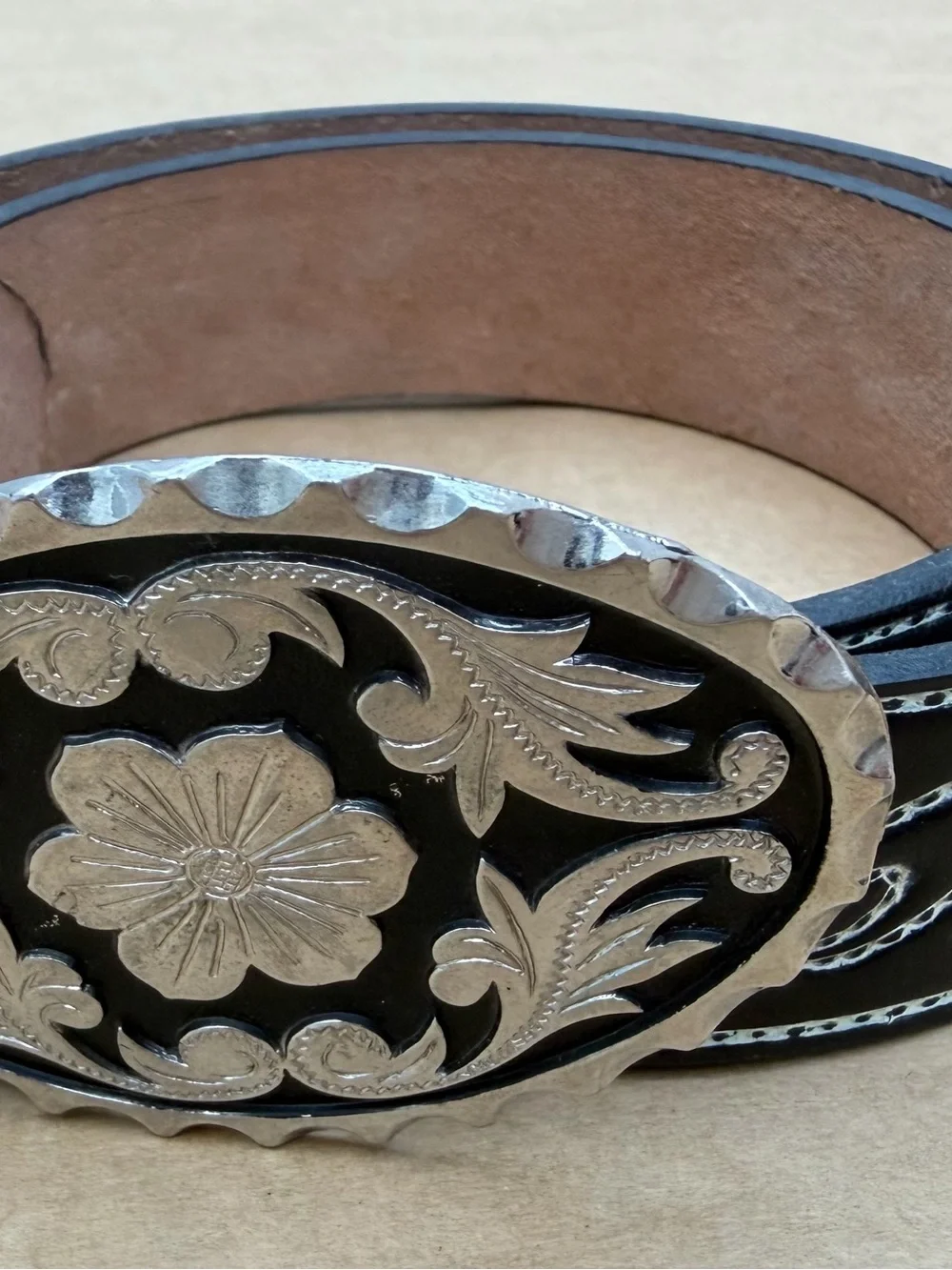 Vintage Top Grain Cowhide Western Belt Size 32 Floral Oval Buckle Black Leather